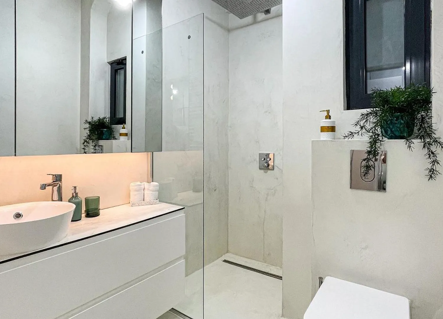 Qult - Aventus Apartment Bucharest